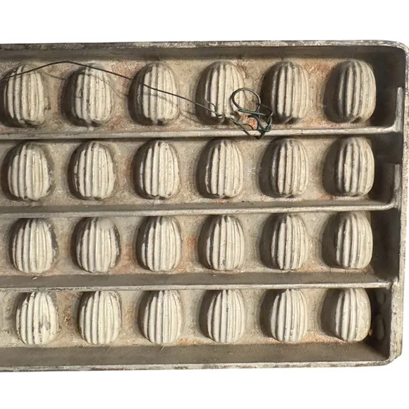 Vintage Eppelsheimer Candy Mold - Picture 5 of 9